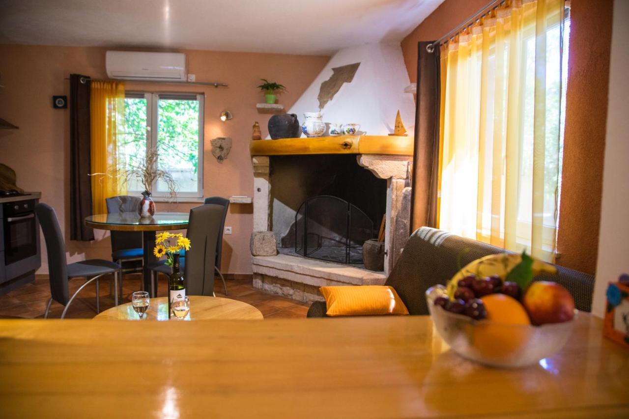 Apartmani M&C Fažana Eksteriør bilde